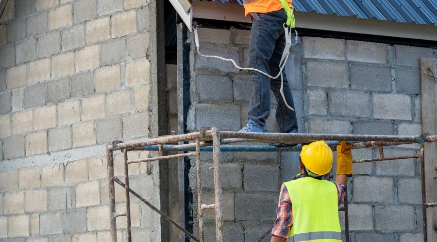 Expert Emergency Roof Repairs services in Avoca, MI